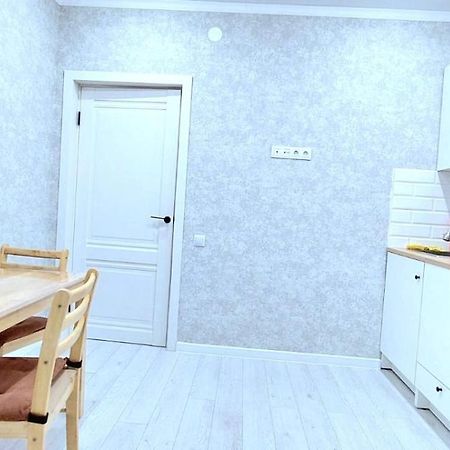 Аэропорт 10 Минут Жк Будапешт163 Apartment Astana Exterior photo